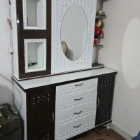 سرویس خواب در حد نو با میز آرایش|تخت و سرویس خواب|بیرجند, |دیوار