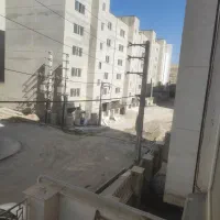 خانم آشنا به نرم افزار آفیس