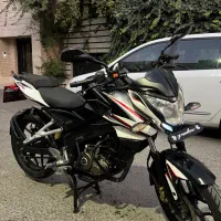 Ns 150 قابل معاوضه rs بنلی اپاچی (۱۸۰ ۲۰۰ ۲۵۰ ۳۰۰)