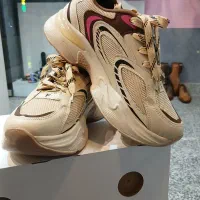 فروش فوق العاده کیف و کفش حور