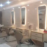 فروش تمام تجهیزات سالن زیبایی بانوان