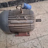 الکتروموتورالکویک ونبم اسب ۱۴۰۰دور تمیز وسالم