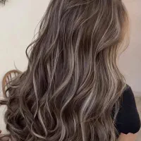 رنگ مو  ترکیبی و تخصصی|خدمات آرایشگری و زیبایی|بروجن, |دیوار