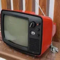 تلویزیون قدیمی سیاه و سفید