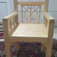 صندلی از جنس چوب روسی