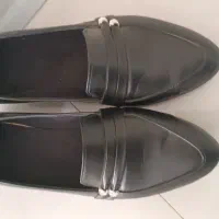 کفش سایز ۳۹