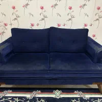 مبل راحتی ۲نفره و میز عسلی