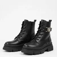 بوت دخترانه