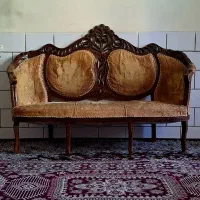 یک دست مبل سلطنتی ۹ نفره چوب گردو میز عسلی و بزرگ|مبلمان خانگی و میز عسلی|کرمان, |دیوار