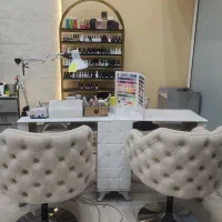 نیازمند نیرو اصلاح کار و ناخنکاردر آرایشگاه زنانه