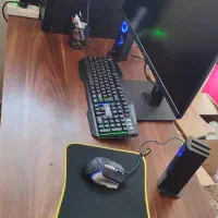 مانیتورکامپیتر با تمام متعلقات