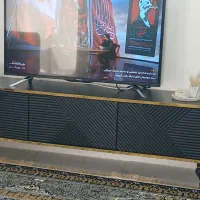 تلوزیون ۴۳ تمیز بدون هیچ مشکلی