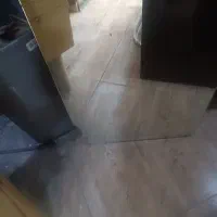 یک عدد آینه قدی بدون قاب