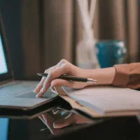 خدمات مالی(ثبت مالی فاکتور نرم افزارهای حسابداری)