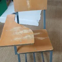 صندلی دانشجویی