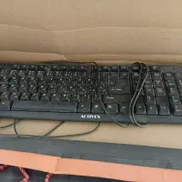 کیبورد کامپیوتر سالم