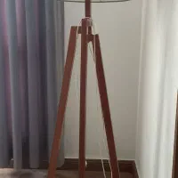 آباژور ، پایه چوبی