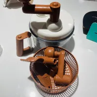 میز تلفن و خرد کن دستی