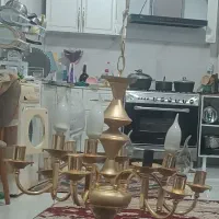 یک عدد لوستر  اب طلا کاری شده