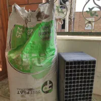 خاکبرگ 60لیتری کوکوپیت و100عدد سینی نشا|گل و گیاه طبیعی|جیرفت, |دیوار