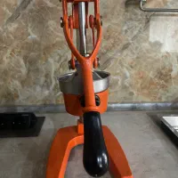 آب پرتقال و انار گیر