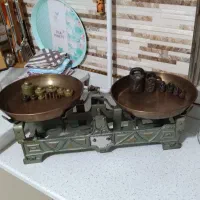 ترازوی قدیمی