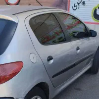پژو 206