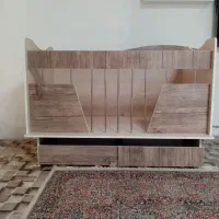 تخت نوزادی