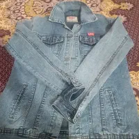 کت لی نو|لباس|میانه, |دیوار