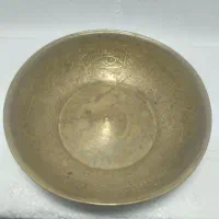 تاس قدیمی و تعدادی سنگ آسیاب اصل آزمایش شده