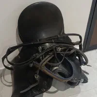 زین و دسته جلو چرمی اسب