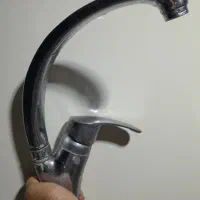 شیر مخلوط آشپزخانه سالم و مرتب