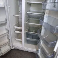 یخچال ساید بای ساید متصل به آب شهری