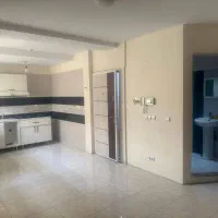 فروش-آپارتمان-آسانسور-دار-بر-کمیل-ساختمان-اداری