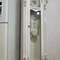 جاکفشی و ساعت ایستاده