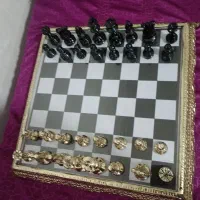 شطرنج برنز|کلکسیون اشیاء عتیقه|اردبیل, |دیوار