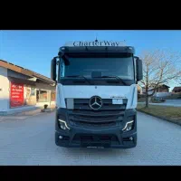 واردات کامیون های ۸چرخ باری