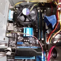 کیس کامپیوتر 8 گیگ DDR3 با موس و کیبورد|رایانه رومیزی|زاهدان, |دیوار