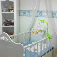 تخت نوزاد یا تخت کودک با تشک طبی