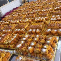 تولید شیرینی  کره ای و دانمارکی و باقلواو کیک یزدی