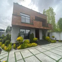 ویلای دوبلکس   اب برق گاز وصل  سنددار