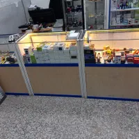 ویترین المینیوم