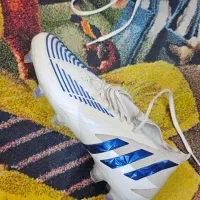 کفتش فوتبالی حرفه ای کاملا نو