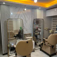 به یک ناخنکار و یک مژه کار جهت همکاری نیازمندیم