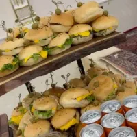 سفارش سرو انواع خوراکیها