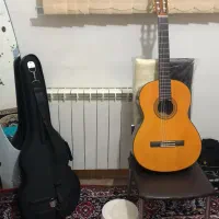 گیتار یاماها c70