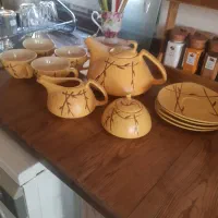 تعدادی ظروف اشپزخانه