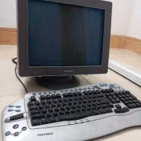 صفحه مانیتور و کیبورد