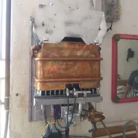 تعدادی ابگرمکن دیواری اماده به نصب