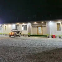 به یک خانم یا اقا جهت کار در اقامتگاه نیاز مندیم